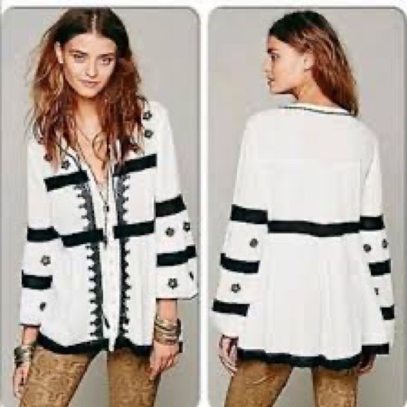 Free People | Iris Boho Top M B&W pheasant - Picture 2 of 11